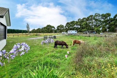 Photo of property in 335 Kainga Road, Kainga, Christchurch, 8083