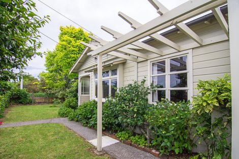 Photo of property in 16 Victoria Street, Carterton, 5713