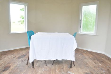 Photo of property in 1764 Kimbolton Road, Cheltenham, Feilding, 4777