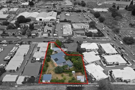 Photo of property in 213 Mcleod Street, Camberley, Hastings, 4120