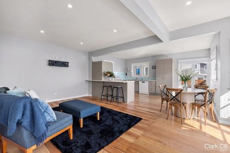 Photo of property in 29 Mana Esplanade, Paremata, Porirua, 5026