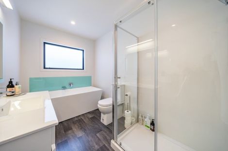 Photo of property in 100 Riverstone Drive, Riverstone Terraces, Upper Hutt, 5018