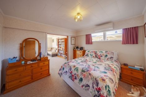 Photo of property in 10 Laurent Place, Greenmeadows, Napier, 4112