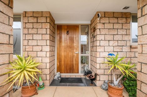 Photo of property in 10 Ropley Street, Amberley, 7410