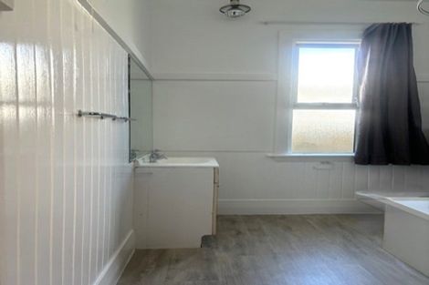 Photo of property in 2/64 Division Street, Riccarton, Christchurch, 8041