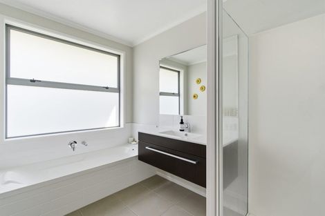 Photo of property in 7 Caldera Crescent, Pyes Pa, Tauranga, 3112