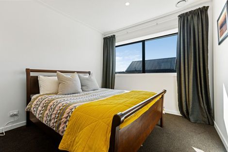 Photo of property in 38 Stratford Drive, Mount Pisa, Cromwell, 9383