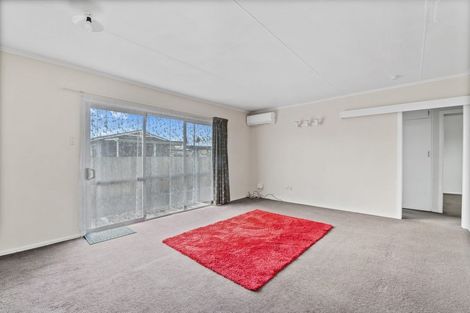 Photo of property in 33b Kawaha Point Road, Fairy Springs, Rotorua, 3015