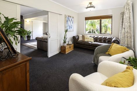 Photo of property in 4 Sarah Place, Farm Cove, Auckland, 2012