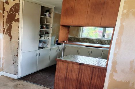 Photo of property in 2/37 Blacklock Avenue, Henderson, Auckland, 0612