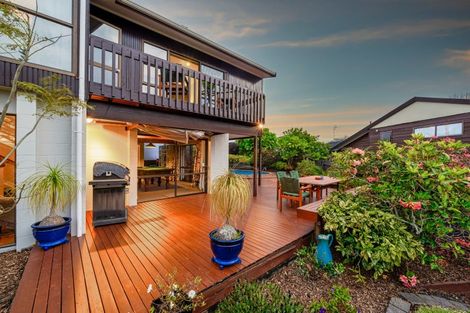Photo of property in 8 Estelle Place, Farm Cove, Auckland, 2012