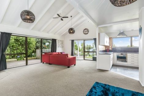 Photo of property in 1/44 Rewarewa Road, Te Atatu Peninsula, Auckland, 0610
