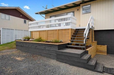 Photo of property in 14 Mcdonnell Street, Omokoroa, 3114