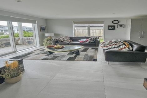 Photo of property in 80 Mackay Drive, Greenhithe, Auckland, 0632