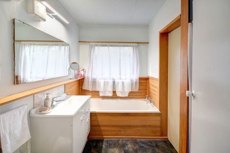 Photo of property in 815 Brighton Road, Ocean View, Dunedin, 9035