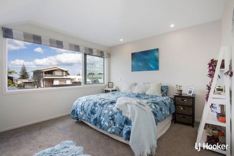 Photo of property in 7 Wallnutt Avenue, Waihi Beach, 3611