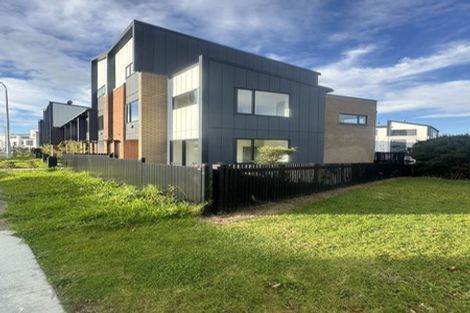 Photo of property in 44e Westgate Drive, Westgate, Auckland, 0614