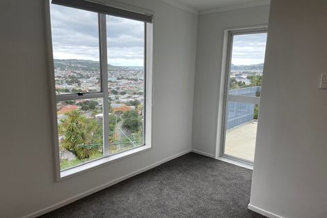 Photo of property in 4 Waiwera Crescent, Maupuia, Wellington, 6022