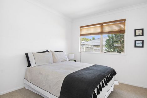 Photo of property in 42 Bell Common Close, Bethlehem, Tauranga, 3110