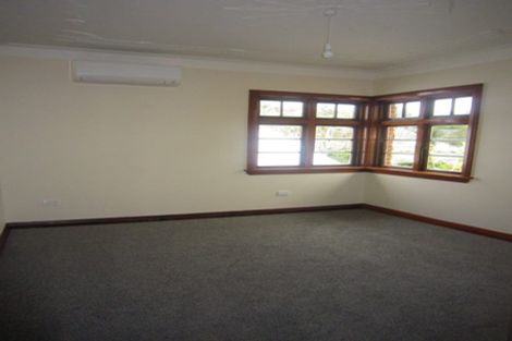 Photo of property in 150 The Ridgeway, Mornington, Wellington, 6021