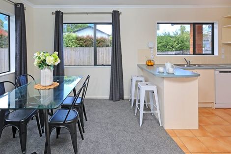 Photo of property in 23 Greenberry Drive, Ranui, Auckland, 0612