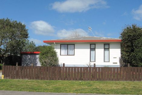 Photo of property in 2a Kimber Grove, Papamoa Beach, Papamoa, 3118