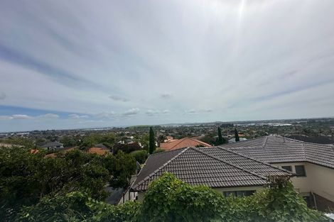 Photo of property in 16 Mangerton Lane, East Tamaki Heights, Auckland, 2016