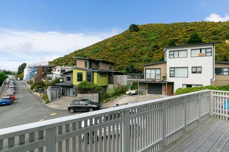 Photo of property in 20b Rarangi Way, Owhiro Bay, Wellington, 6023