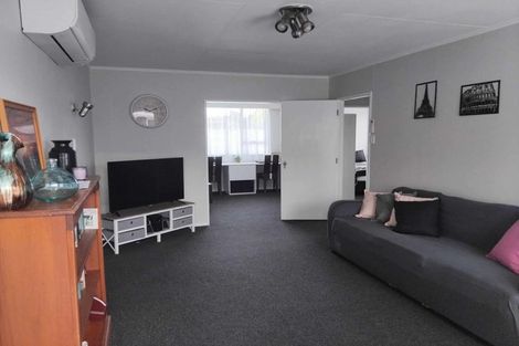 Photo of property in 70a Featherston Street, Takaro, Palmerston North, 4412