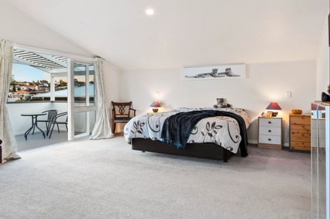 Photo of property in 1/14 Kiteroa Terrace, Rothesay Bay, Auckland, 0630