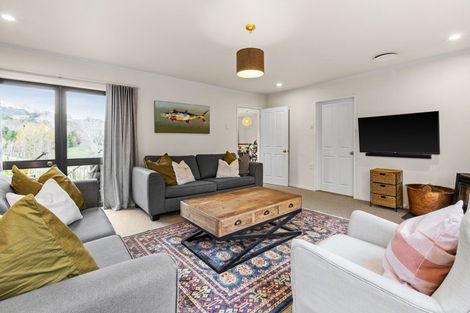 Photo of property in 21a Toop Street, Havelock North, 4130