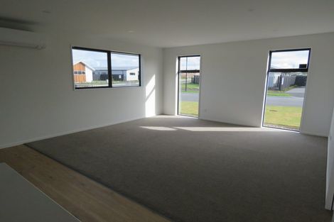Photo of property in 2 Fauna Street, Halswell, Christchurch, 8025