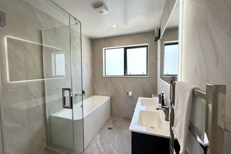 Photo of property in 12a Tiber Road, Forrest Hill, Auckland, 0620