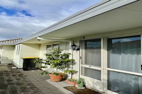 Photo of property in 63 Ngatai Road, Otumoetai, Tauranga, 3110