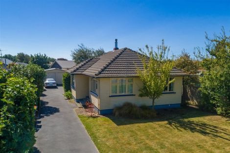 Photo of property in 69 Winters Road, Redwood, Christchurch, 8051