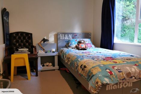 Photo of property in 16 Chartwell Drive, Crofton Downs, Wellington, 6035