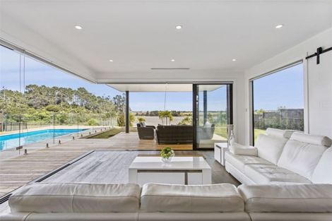 Photo of property in 65 Milano Boulevard, Karaka, Papakura, 2113