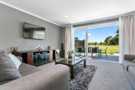 Photo of property in 51 Mike Smith Drive, Cambridge, 3434