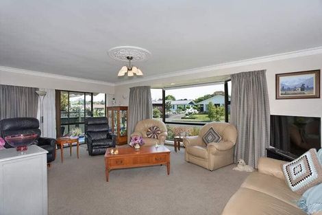 Photo of property in 43 Cedar Crescent, Feilding, 4702