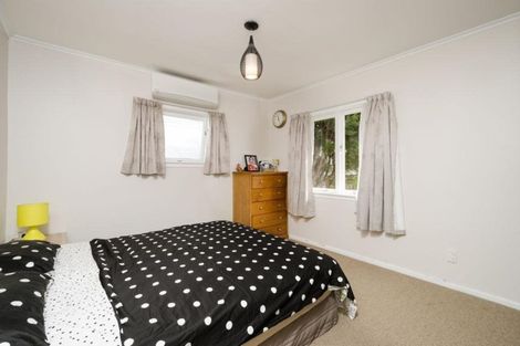 Photo of property in 1/141 Edmonton Road, Te Atatu South, Auckland, 0610