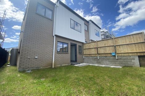 Photo of property in 46b Crestview Rise, Papakura, 2110