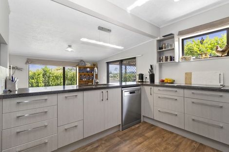 Photo of property in 16 Grace Avenue, Te Aroha, 3320