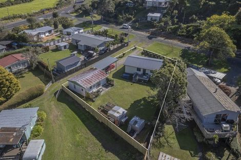 Photo of property in 5 Ocean Beach Road, Tairua, 3508