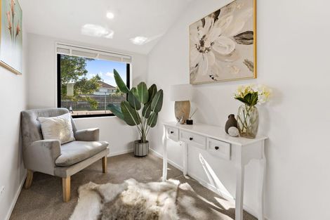 Photo of property in 2c Meadway, Sunnyhills, Auckland, 2010