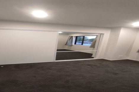 Photo of property in 3/47 Awaroa Road, Sunnyvale, Auckland, 0612