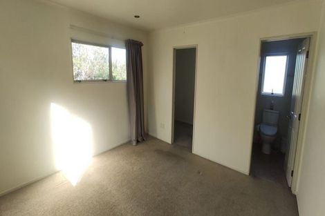 Photo of property in 48 Monte Cassino Place, Birkdale, Auckland, 0626