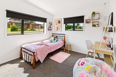 Photo of property in 17 Lithgow Drive, Otamatea, Whanganui, 4500