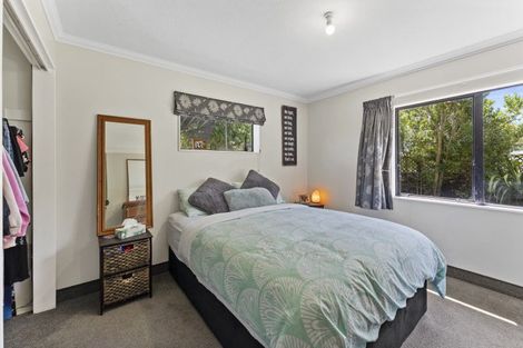 Photo of property in 33 Memphis Grove, Totara Park, Upper Hutt, 5018