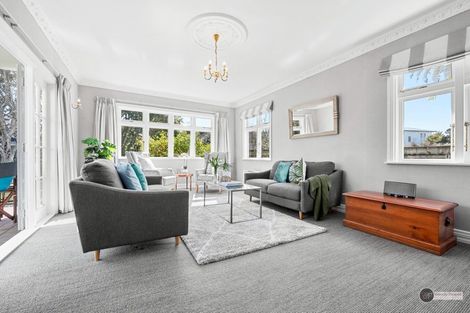 Photo of property in 37 Totara Crescent, Woburn, Lower Hutt, 5010