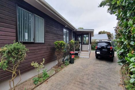Photo of property in 14a Mason Street, Moera, Lower Hutt, 5010